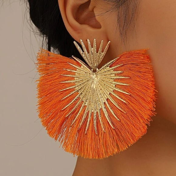 Fanned Out Fringe Earrings - Red - Picture 3 of 10